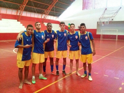 Jogadores de Futsal de Piraí treinam em Goiânia