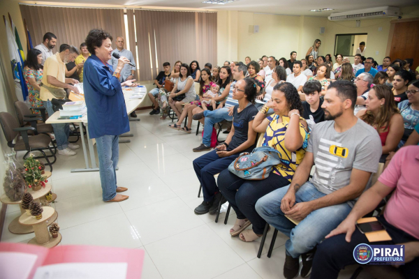 Educação homenageia destaques de 2018