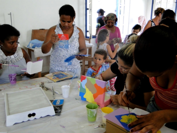 Arte, trabalho e interação marcam oficinas do Cras Arrozal