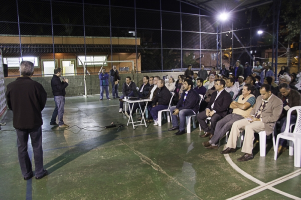 Bairro Asilo recebe o projeto Conversando com Você