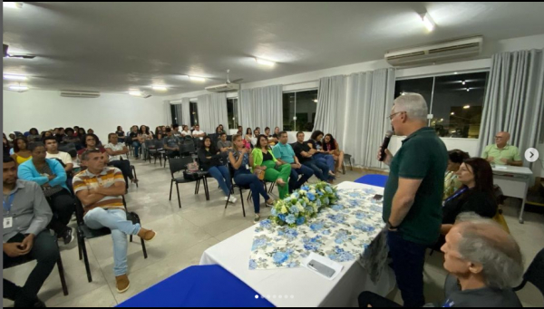 Aconteceu na noite do dia 18, a aula inaugural dos cursos profissionalizantes