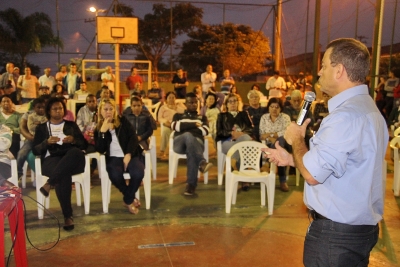 Bairros Cruzeiro e Sarole receberam o projeto Conversando com Você