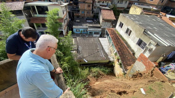 O prefeito Dr. Ricardo Passos percorreu Piraí para identificar os principais locais atingidos pelas chuvas