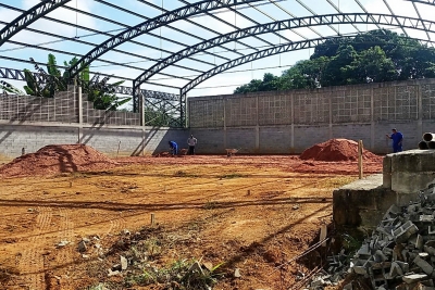 Prefeitura retoma obra do ginásio poliesportivo de Rosa Machado