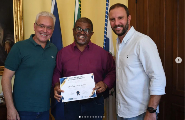 Valorizando Dedicação: Projeto &#039;Café com o Prefeito&#039; Reconhece Servidores Aposentados em Piraí!