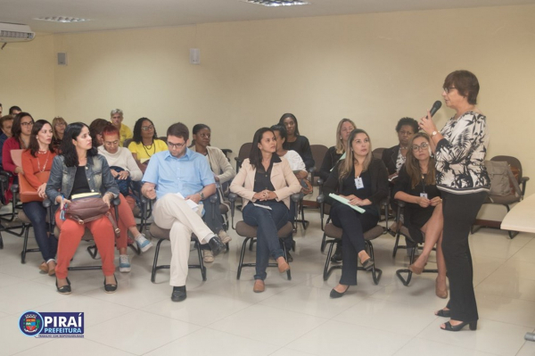 Casa Abrigo realiza roda de conversa sobre adoção